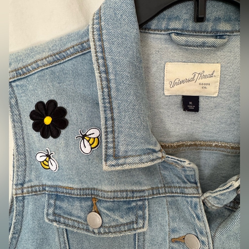 Light Wash Denim Vest with Patches - Picture 4 of 7